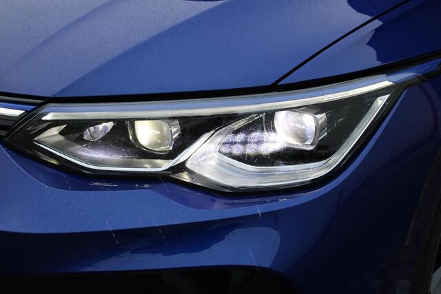 Volkswagen GOLF 8 2.0 TSI R 4M PERFORMANCE AKRA HARMAN HUD Volkswagen Golf 8 2.0 TSI R 4M PERFORMANCE AKRA HARMAN