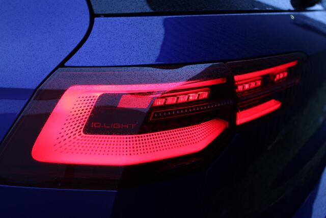 Volkswagen GOLF 8 2.0 TSI R 4M PERFORMANCE AKRA HARMAN HUD Volkswagen Golf 8 2.0 TSI R 4M PERFORMANCE AKRA HARMAN