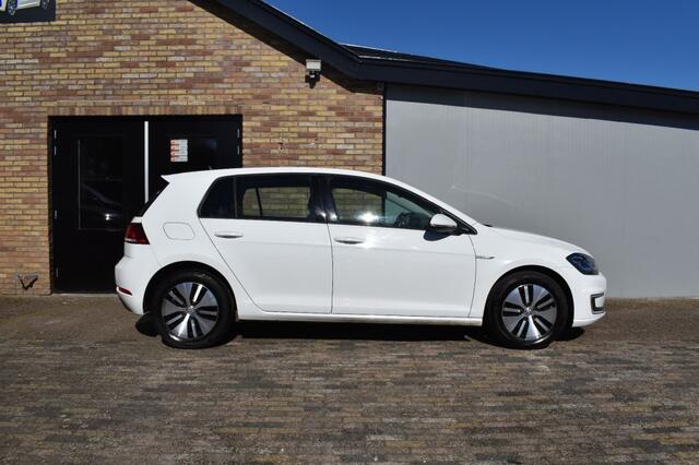Volkswagen GOLF E-GOLF, Xenon, Cruise, ACC, Apple Carplay