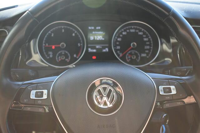 Volkswagen GOLF 1.6 TDI Highline