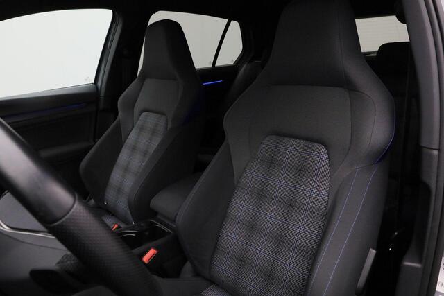 Volkswagen GOLF 1.4 245 pk DSG eHybrid GTE | Stuur-/stoelverwarming | Achteruitrijcamera | Navigatie | Sportonderstel | Adaptive Cruise