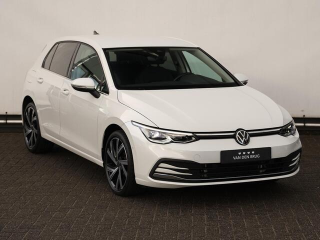 Volkswagen GOLF 1.4 eHybrid Style 204PK Automaat | Navigatie | Stoelverwarming | | Stuurverwarming | Keyless | Led | Spiegelpakket | Side assist
