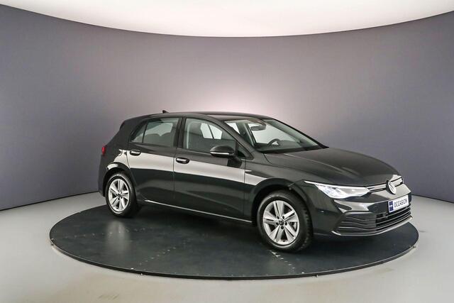 Volkswagen GOLF Life 1.5 TSI 130pk Adaptive cruise control, Navigatie, Parkeersensoren, Airco, DAB, Radio, App connect, LED koplampen, Keyless start