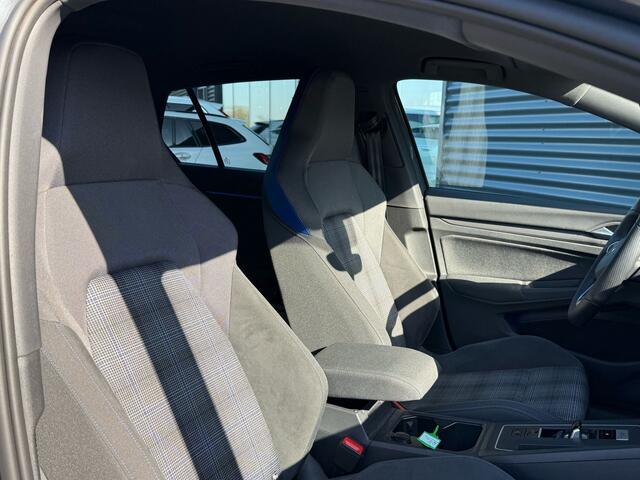 Volkswagen GOLF 1.4 eHybrid GTE DSG PHEV | Adaptive Cruise | Carplay | LED | Navigatie | Sfeerverlichting | Stoelverwarming |