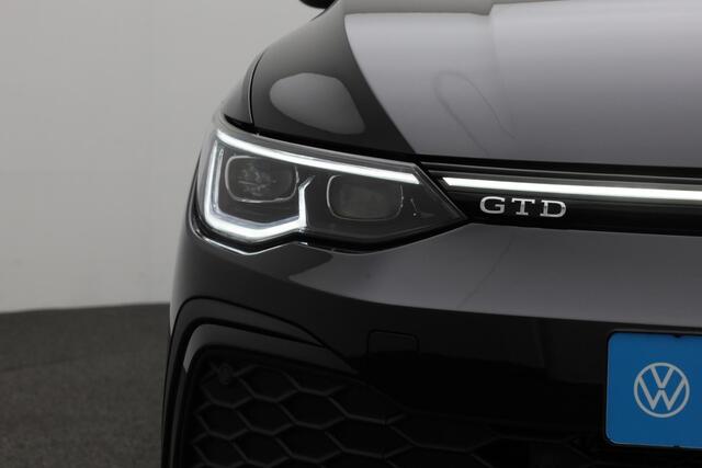 Volkswagen GOLF GTD 2.0 TDI 147 kW / 200 pk DSG | Black Style | Pano | Standkachel | 19 inch | IQ Light | Keyless | Navi Discover Pro | Leer | Keyless | Camera