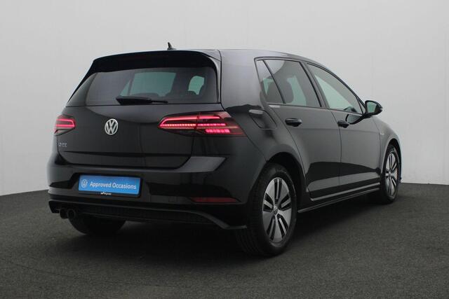 Volkswagen GOLF 1.4 TSI 204 pk DSG PHEV GTE | Achteruitrijcamera | Navigatie | Stoelverwarming | Adaptive Cruise | Keyless Entry
