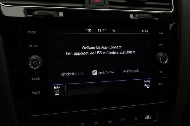 Volkswagen GOLF 1.4 TSI 204 pk DSG PHEV GTE | Achteruitrijcamera | Navigatie | Stoelverwarming | Adaptive Cruise | Keyless Entry