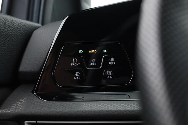 Volkswagen GOLF 1.4 eHybrid GTE | Navi | Mistlampen | Apple CarPlay | Stoel- Stuurverw. | IQ. Light |