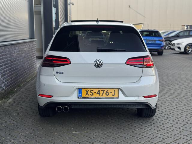 Volkswagen GOLF GTE 1.4 TSI PHEV | Pano | Leder | Stoelverw.