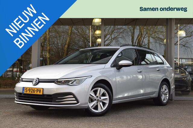 Volkswagen GOLF Variant 1.0 eTSI Life DSG met Winterpack/Carplay/Nav/Pdc