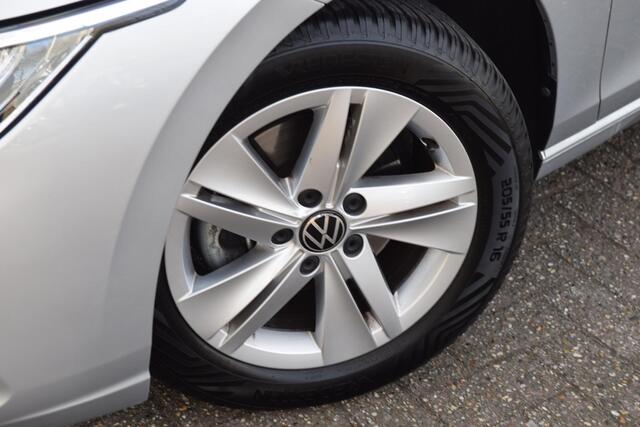 Volkswagen GOLF Variant 1.0 eTSI Life DSG met Winterpack/Carplay/Nav/Pdc