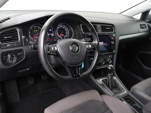 Volkswagen GOLF 1.0 TSI Comfortline Business | 110 PK | Adaptive Cruisecontrol | Stoelverwarming | Apple CarPlay/ Android auto