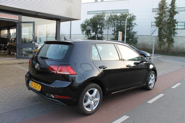 Volkswagen GOLF 1.0 TSi Trendline
