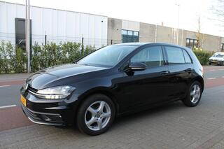 volkswagen-golf-1.0-tsi-trendline