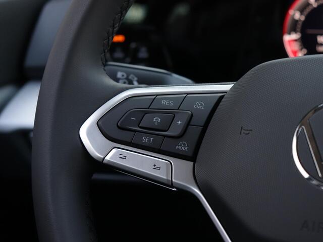 Volkswagen GOLF Variant 1.5 TSI Life Business | Camera | Navigatie | Stoelverwarming | Elek. Bestuurdersstoel | Adaptive Cruise |