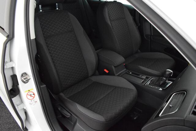 Volkswagen GOLF 1.6 TDI 116pk DSG Join Trekhaak Virtual Cockpit Stoelverwarming Navigatie