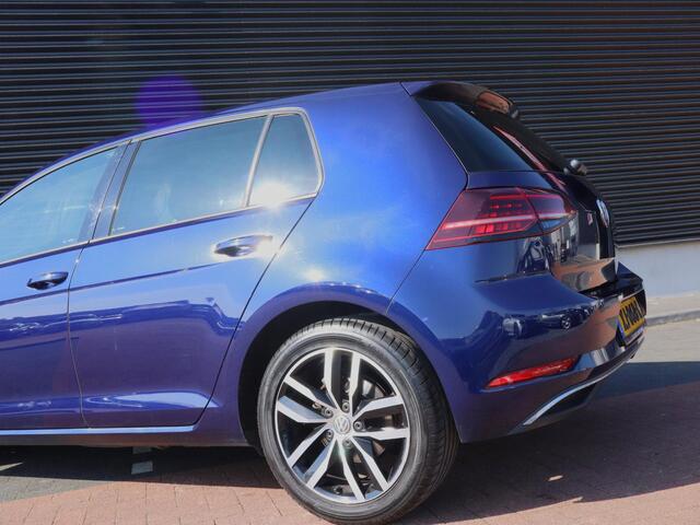 Volkswagen GOLF 1.0 TSI Comfortline Business | BTW | Clima | Cruise | Velours | PDC V+A | Carplay | ErgoActive | Stoelverwarming |