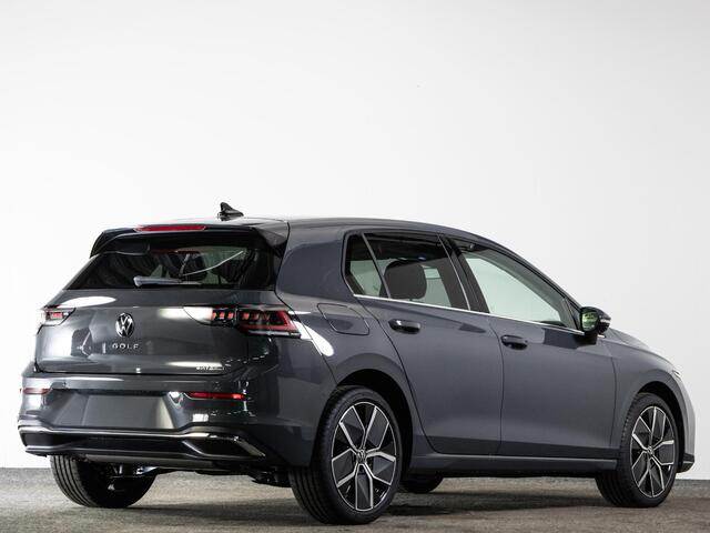 Volkswagen GOLF Style Edition 1.5 eHybrid 204 PK | Trekhaak | Achteruitrijcamera | Stuur & Stoelverwarming | Led Matrix |