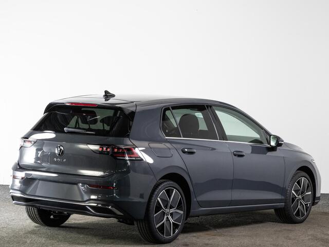 Volkswagen GOLF Style Edition 1.5 eHybrid 204 PK | Trekhaak | Achteruitrijcamera | Stuur & Stoelverwarming | Led Matrix |