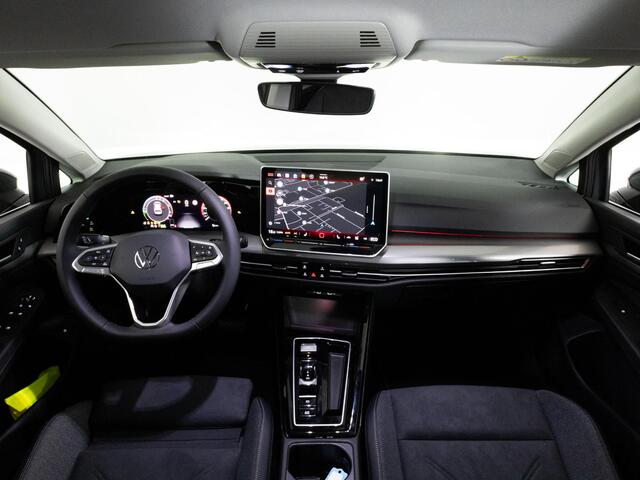 Volkswagen GOLF Style Edition 1.5 eHybrid 204 PK | Trekhaak | Achteruitrijcamera | Stuur & Stoelverwarming | Led Matrix |