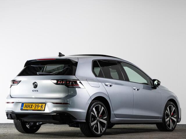 Volkswagen GOLF GTE 1.5 eHybrid 272 pk Hatchback 6 versn. | DEMO Actie | Panoramadak | Trekhaak | Black Style | 18 Inch | 360 Camera