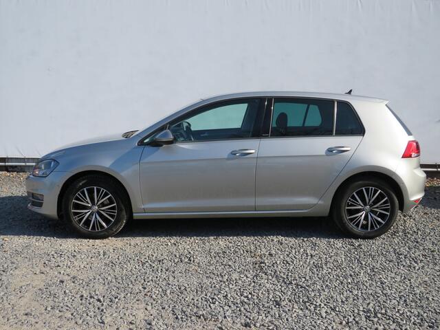 Volkswagen GOLF 1.2 TSI Highline, Trekhaak, Parkeersensoren, Navigatie