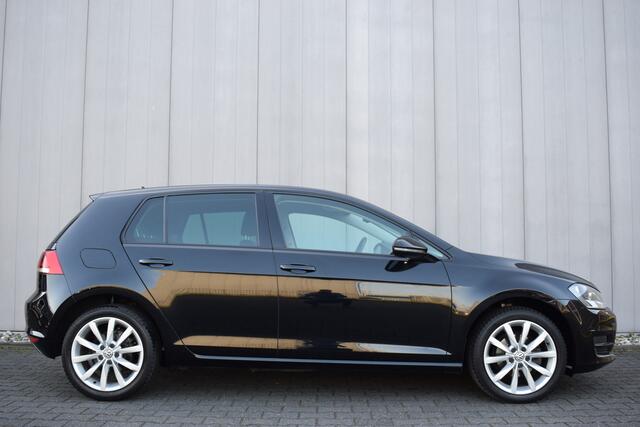 Volkswagen GOLF 1.2 TSi Highline ECC | Full Map Navi | Alcantara | Telefonie | Sportstoelen