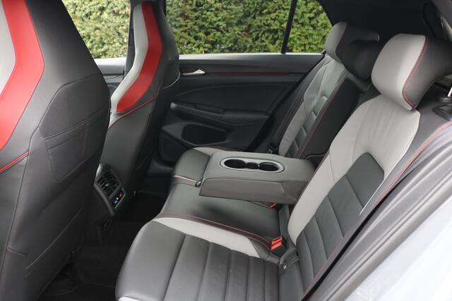 Volkswagen GOLF 2.0 TSI GTI 245PK (Sportleder/Memory Navi/Camera Carplay ACC IQ-Light 19InchLMV PrivacyGlass)