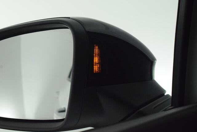 Volkswagen GOLF 1.5 272PK eHybrid GTE Trekhaak 360Camera Head-Up Panoramadak Keyless Navigatie