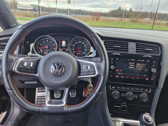 Volkswagen GOLF 2.0 TSI GTI, Navi, Camera, Maxton design, 19 inch, 230pk,