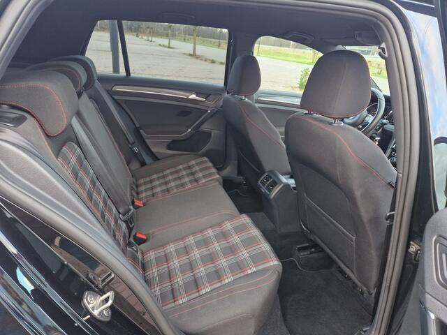 Volkswagen GOLF 2.0 TSI GTI, Navi, Camera, Maxton design, 19 inch, 230pk,