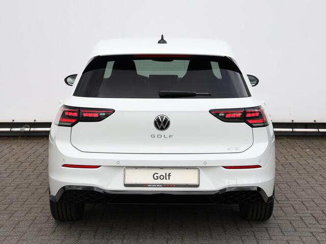 Volkswagen GOLF 1.5 eTSI R-Line Edition | Trekhaak | 360 Camera | Keyless | Navigatie | Stoel- en Stuurverwarming | NL-Auto |