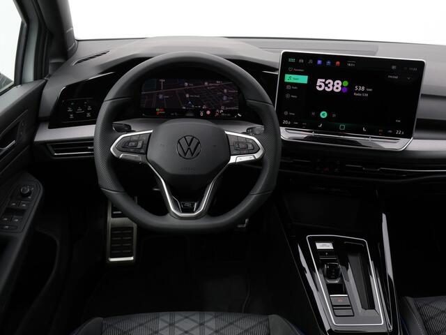 Volkswagen GOLF 1.5 eTSI R-Line Edition | Trekhaak | 360 Camera | Keyless | Navigatie | Stoel- en Stuurverwarming | NL-Auto |