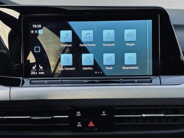 Volkswagen GOLF 1.5 TSI Highline Pano/Navi/AppleCarPlay
