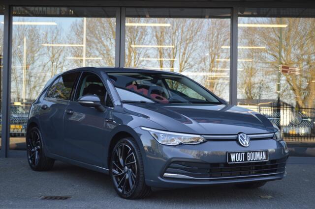 Volkswagen GOLF 1.5 eTSI Style DSG Led Navi Virtual Memory Camera CarPlay Afn.trekh Pdc
