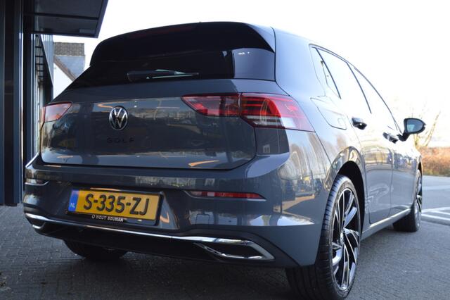 Volkswagen GOLF 1.5 eTSI Style DSG Led Navi Virtual Memory Camera CarPlay Afn.trekh Pdc