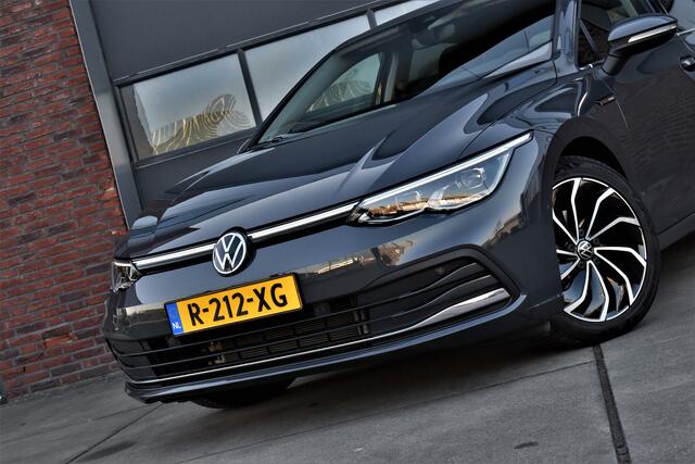 Volkswagen GOLF 1.5 eTSI Style ACC - IQ Light - sfeerverlichting - Keyless - Trekhaak