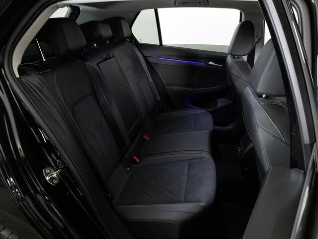 Volkswagen GOLF Style Edition 1.5 eHybrid 204 PK | Trekhaak | 144 km elek. actieradius* | Stuur & Stoelverwarming | Achteruitrijcamera |