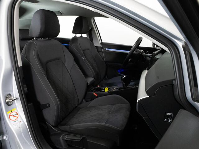 Volkswagen GOLF 1.0 TSI 110 PK Life Business | LED | Navigatie | Adaptieve Cruise Control | Travel Assist | Stoel & Stuurwiel verwarming |