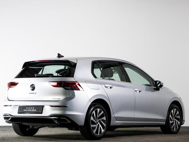 Volkswagen GOLF Style 1.4 eHybrid 204 PK | LED IQ | Trekhaak | Travel Assist | Navigatie |