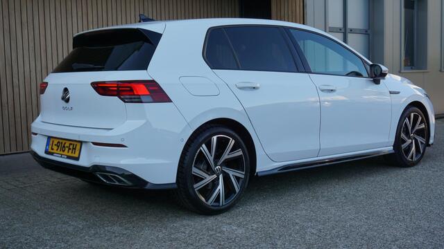 Volkswagen GOLF 1.5 TSI 131pk 3x R-Line 5Drs Virtual Cockpit Stuur/Stoelverwarming Afn.Trekhaak Drive-Select *1e Eigenaar* NL auto!