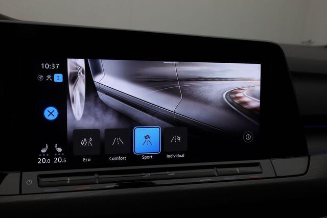 Volkswagen GOLF 1.5 eTSI 150 pk DSG Style | Geheugenstoel | IQ Light | Adaptief onderstel | Harman/Kardon | Achteruitrijcamera | Navigatie