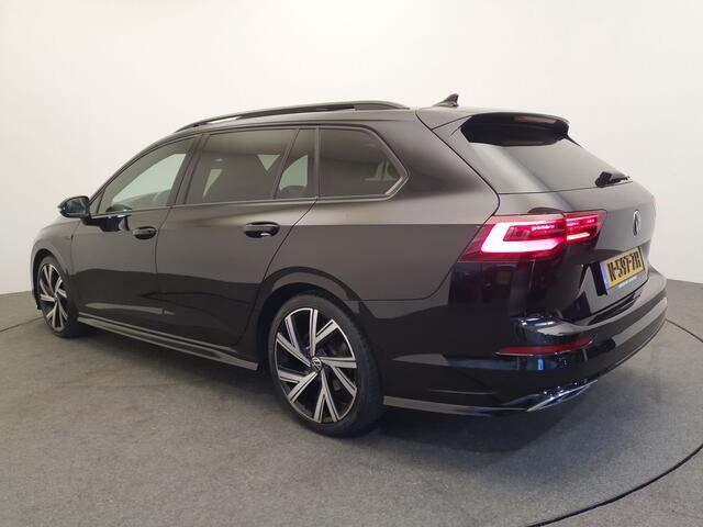Volkswagen GOLF Variant 1.5 eTSI DSG/AUT R-Line Panoramadak, IQ.Light, Camera