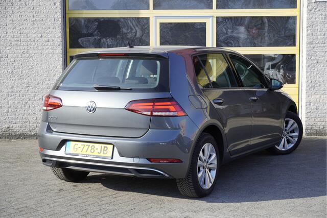 Volkswagen GOLF 1.0 TSI 5drs Comfortline BJ2019 Lmv 16" | Led | Pdc | Navi | App-Connect | Climate control | Cruise control | Sportstoelen | Verwarmde voorstoelen | Getint glas
