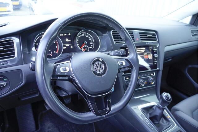 Volkswagen GOLF 1.0 TSI 5drs Comfortline BJ2019 Lmv 16" | Led | Pdc | Navi | App-Connect | Climate control | Cruise control | Sportstoelen | Verwarmde voorstoelen | Getint glas