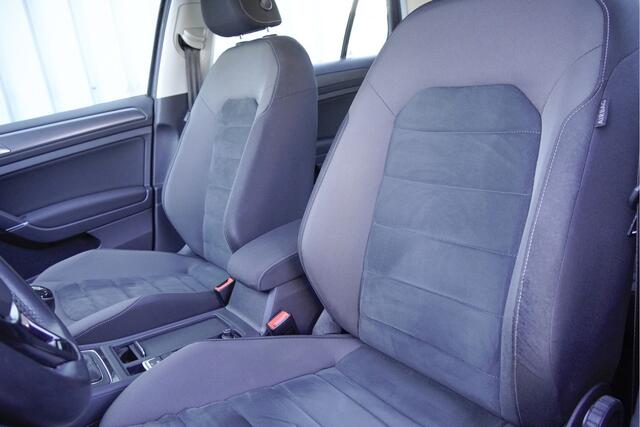 Volkswagen GOLF 1.0 TSI 5drs Comfortline BJ2019 Lmv 16" | Led | Pdc | Navi | App-Connect | Climate control | Cruise control | Sportstoelen | Verwarmde voorstoelen | Getint glas