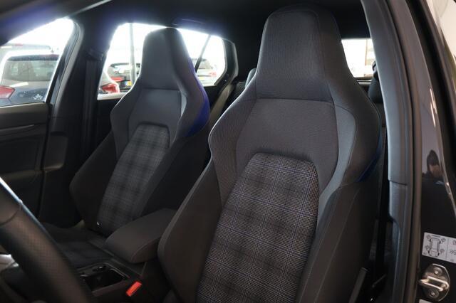 Volkswagen GOLF 1.4 Ehybrid GTE 245PK - LED - Navi - Stoelverwarm. - Carplay Cop