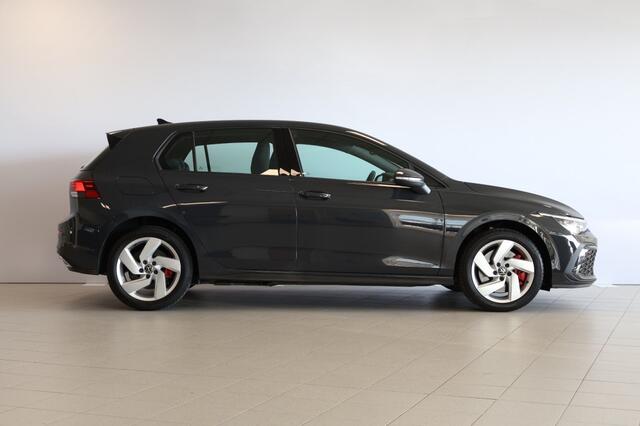 Volkswagen GOLF 1.4 Ehybrid GTE 245PK - LED - Navi - Stoelverwarm. - Carplay Cop