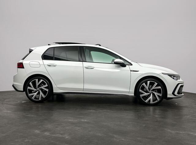 Volkswagen GOLF 1.5 eTSI R-Line Pano ACC IQ Camera Sfeer
