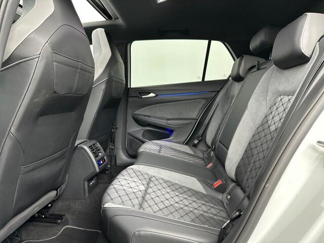 Volkswagen GOLF 1.5 eTSI R-Line Pano ACC IQ Camera Sfeer